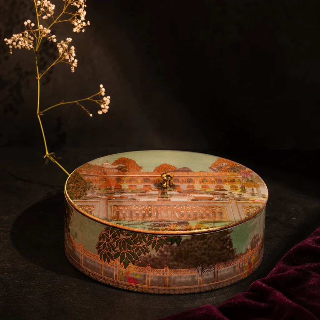 Grandeur Printed Round Box With Acrylic 1
