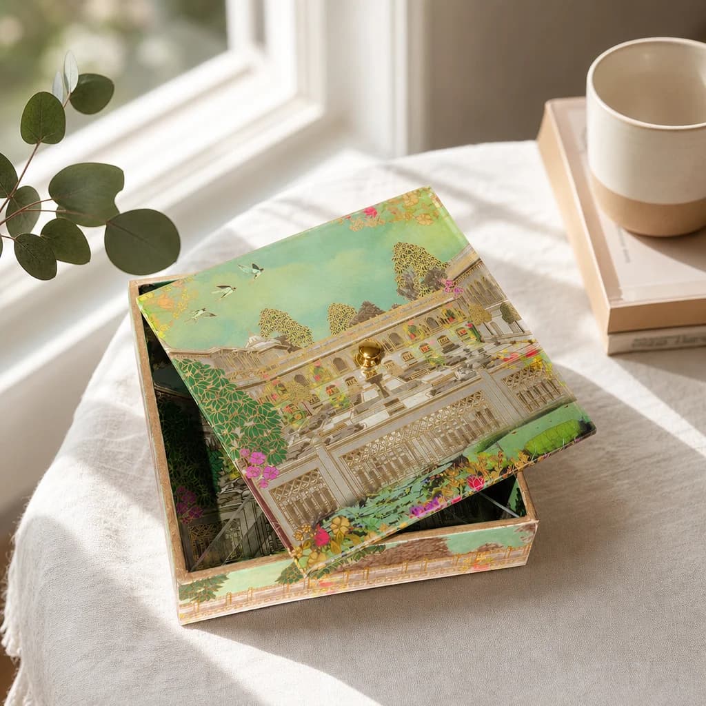 Grandeur Printed Square Box With Acrylic (6*6) 1