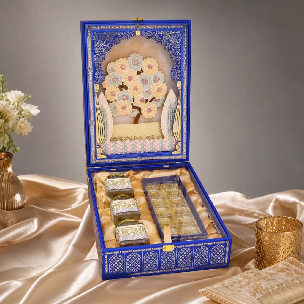 Royal Peacock Box — Interior